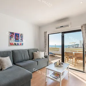 Apartment Laurent - Beachfront And Center, Albufeira